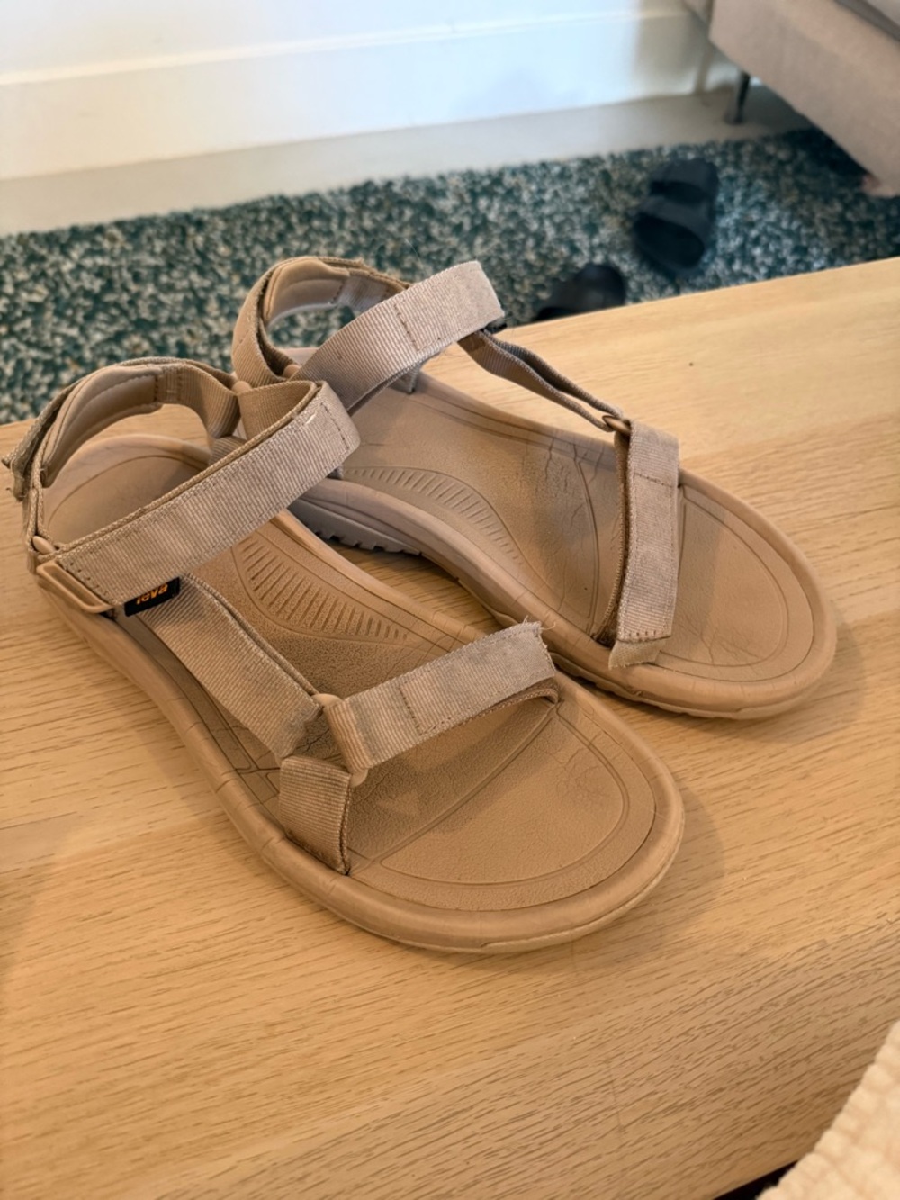 Teva Hurricane Sandals in Sesame Size 10 Women’s